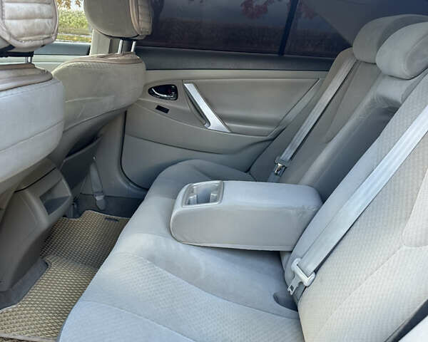 Бежевий Тойота Камрі, об'ємом двигуна 2.36 л та пробігом 144 тис. км за 8800 $, фото 4 на Automoto.ua