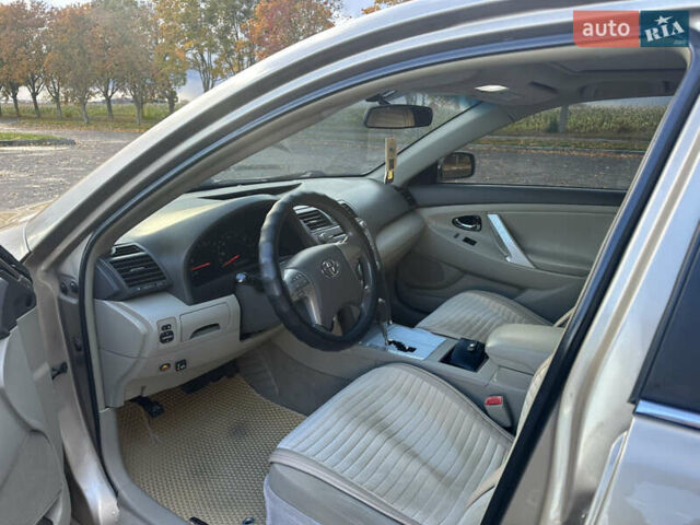 Бежевий Тойота Камрі, об'ємом двигуна 2.36 л та пробігом 144 тис. км за 8800 $, фото 8 на Automoto.ua