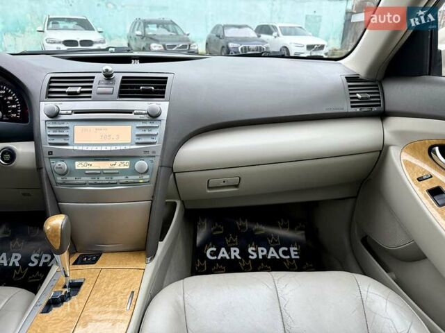 Бежевый Тойота Камри, объемом двигателя 3.5 л и пробегом 187 тыс. км за 8999 $, фото 22 на Automoto.ua