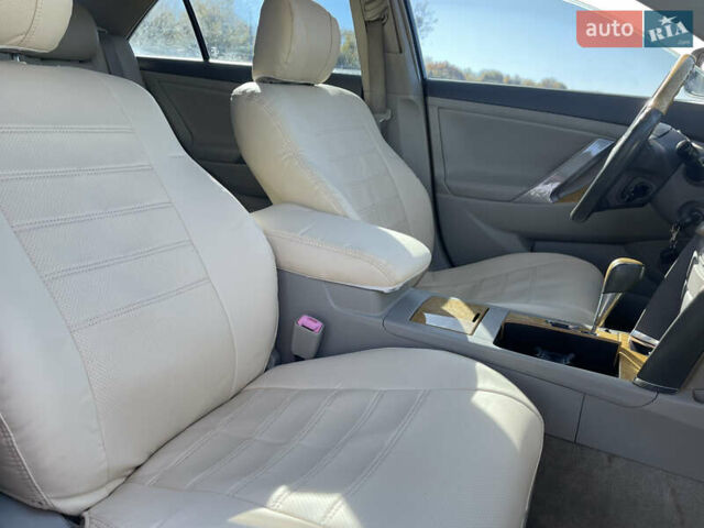 Бежевий Тойота Камрі, об'ємом двигуна 3.5 л та пробігом 262 тис. км за 7990 $, фото 9 на Automoto.ua