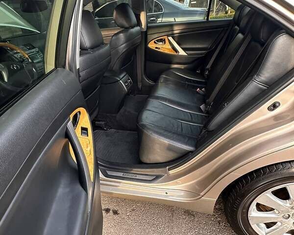 Бежевий Тойота Камрі, об'ємом двигуна 3.46 л та пробігом 270 тис. км за 8500 $, фото 8 на Automoto.ua
