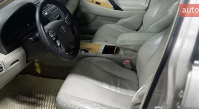 Бежевый Тойота Камри, объемом двигателя 3.5 л и пробегом 187 тыс. км за 6200 $, фото 4 на Automoto.ua