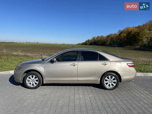 Бежевий Тойота Камрі, об'ємом двигуна 3.5 л та пробігом 262 тис. км за 7990 $, фото 1 на Automoto.ua