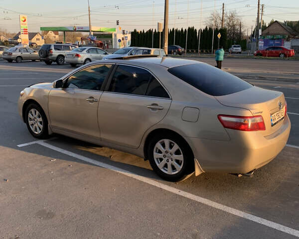 Бежевый Тойота Камри, объемом двигателя 3.5 л и пробегом 245 тыс. км за 10300 $, фото 11 на Automoto.ua