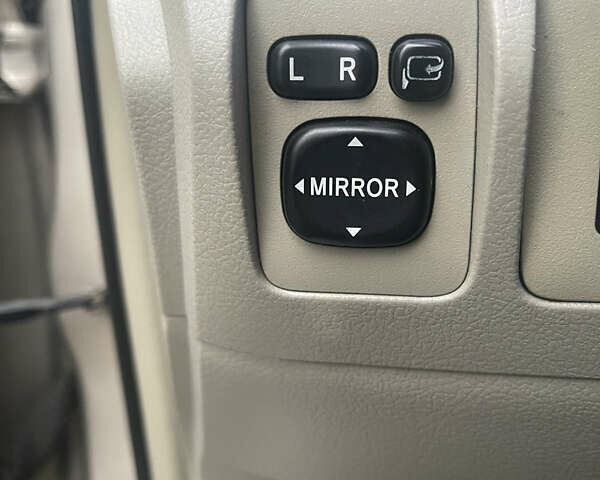 Бежевый Тойота Камри, объемом двигателя 2.4 л и пробегом 400 тыс. км за 6750 $, фото 25 на Automoto.ua