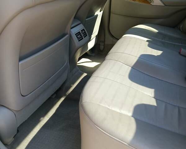 Бежевий Тойота Камрі, об'ємом двигуна 3.46 л та пробігом 153 тис. км за 12700 $, фото 19 на Automoto.ua