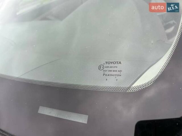 Бежевый Тойота Камри, объемом двигателя 3.5 л и пробегом 175 тыс. км за 7800 $, фото 23 на Automoto.ua