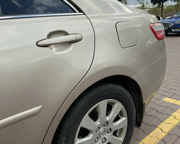 Бежевий Тойота Камрі, об'ємом двигуна 2.4 л та пробігом 232 тис. км за 8199 $, фото 7 на Automoto.ua