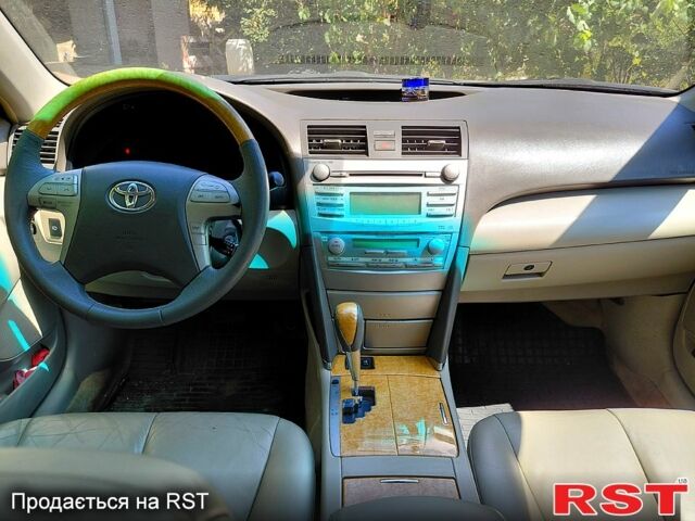 Бежевый Тойота Камри, объемом двигателя 3.5 л и пробегом 146 тыс. км за 8500 $, фото 6 на Automoto.ua