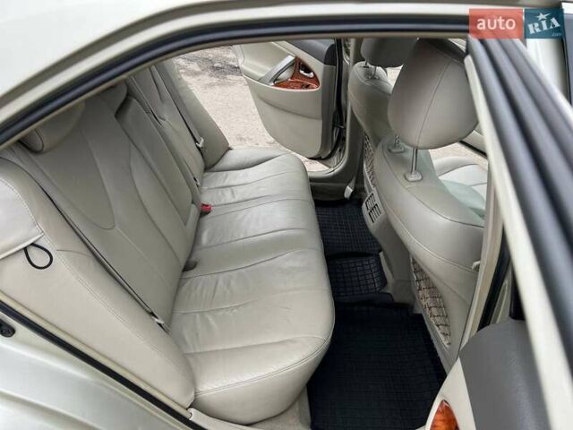 Бежевый Тойота Камри, объемом двигателя 3.5 л и пробегом 175 тыс. км за 7800 $, фото 20 на Automoto.ua