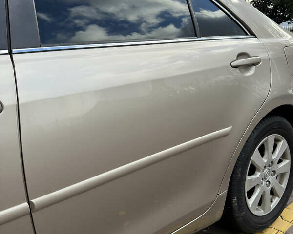 Бежевий Тойота Камрі, об'ємом двигуна 2.4 л та пробігом 232 тис. км за 8199 $, фото 6 на Automoto.ua