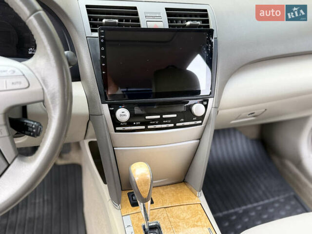 Бежевий Тойота Камрі, об'ємом двигуна 3.5 л та пробігом 183 тис. км за 10700 $, фото 15 на Automoto.ua