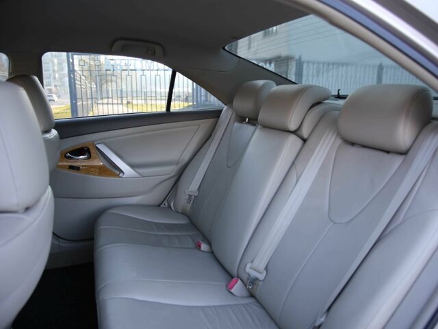 Бежевый Тойота Камри, объемом двигателя 3.5 л и пробегом 170 тыс. км за 7999 $, фото 7 на Automoto.ua