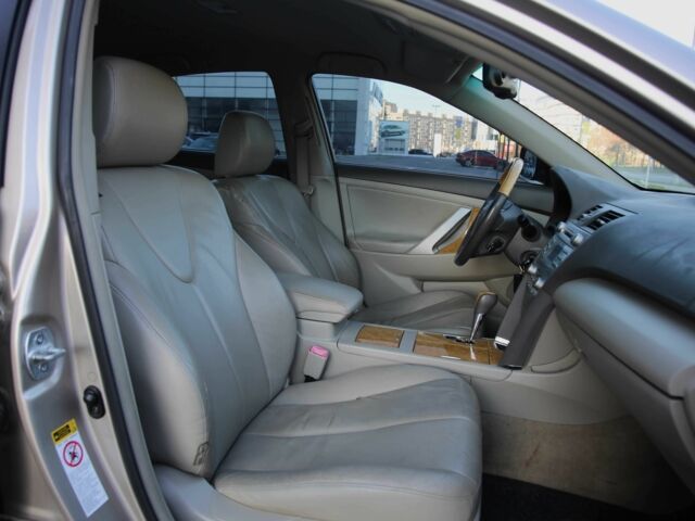 Бежевый Тойота Камри, объемом двигателя 3.5 л и пробегом 170 тыс. км за 7999 $, фото 8 на Automoto.ua