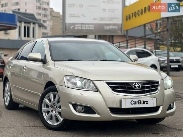 Бежевый Тойота Камри, объемом двигателя 3.5 л и пробегом 175 тыс. км за 7800 $, фото 1 на Automoto.ua