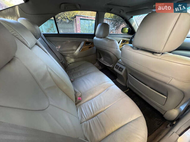 Бежевий Тойота Камрі, об'ємом двигуна 3.46 л та пробігом 289 тис. км за 6200 $, фото 9 на Automoto.ua