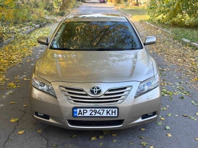 Бежевий Тойота Камрі, об'ємом двигуна 3.5 л та пробігом 289 тис. км за 6200 $, фото 1 на Automoto.ua