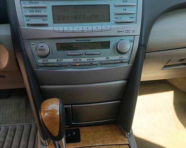 Бежевий Тойота Камрі, об'ємом двигуна 3.46 л та пробігом 153 тис. км за 12700 $, фото 14 на Automoto.ua