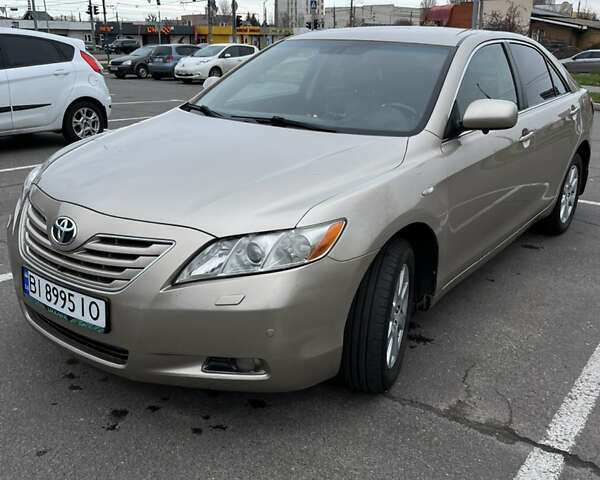 Бежевий Тойота Камрі, об'ємом двигуна 3.46 л та пробігом 224 тис. км за 8800 $, фото 9 на Automoto.ua