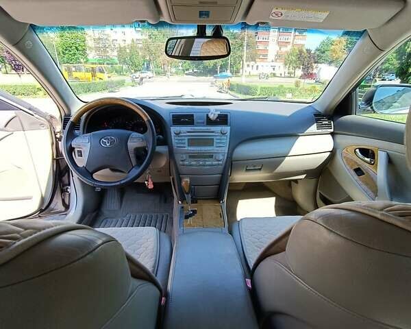 Бежевий Тойота Камрі, об'ємом двигуна 3.46 л та пробігом 153 тис. км за 12700 $, фото 22 на Automoto.ua