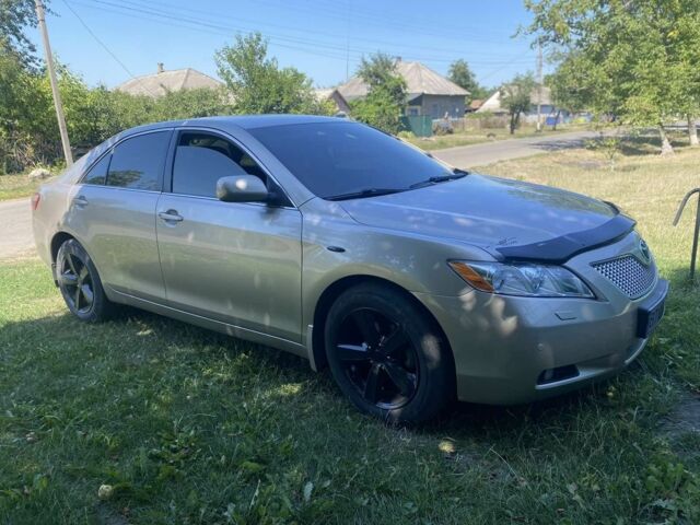 Бежевый Тойота Камри, объемом двигателя 2.4 л и пробегом 205 тыс. км за 7400 $, фото 1 на Automoto.ua