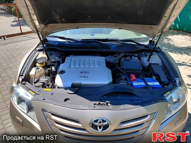 Бежевый Тойота Камри, объемом двигателя 3.5 л и пробегом 146 тыс. км за 8500 $, фото 5 на Automoto.ua