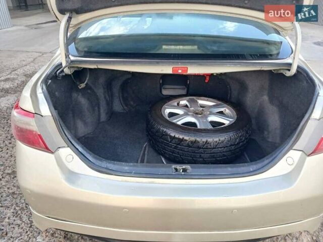 Бежевый Тойота Камри, объемом двигателя 2.4 л и пробегом 285 тыс. км за 6450 $, фото 8 на Automoto.ua