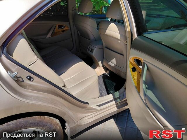 Бежевый Тойота Камри, объемом двигателя 3.5 л и пробегом 146 тыс. км за 8500 $, фото 9 на Automoto.ua