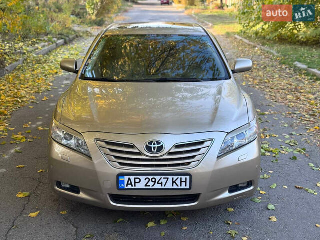 Бежевий Тойота Камрі, об'ємом двигуна 3.46 л та пробігом 289 тис. км за 6200 $, фото 1 на Automoto.ua