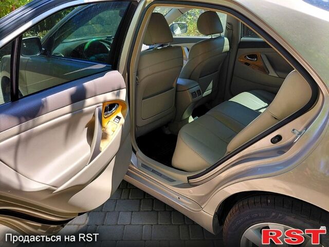 Бежевый Тойота Камри, объемом двигателя 3.5 л и пробегом 146 тыс. км за 8500 $, фото 8 на Automoto.ua