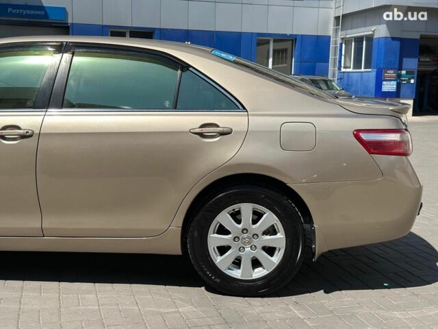 Бежевий Тойота Камрі, об'ємом двигуна 2.4 л та пробігом 325 тис. км за 9890 $, фото 11 на Automoto.ua