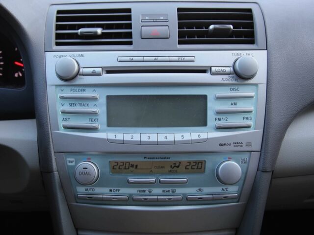 Бежевый Тойота Камри, объемом двигателя 3.5 л и пробегом 170 тыс. км за 7999 $, фото 12 на Automoto.ua