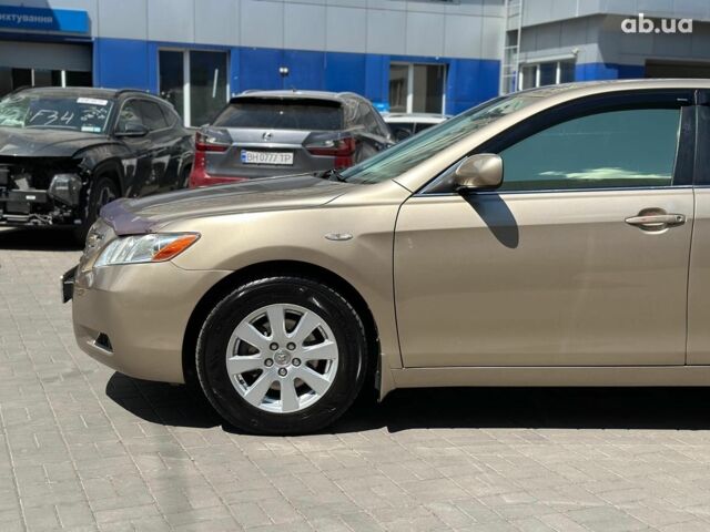 Бежевий Тойота Камрі, об'ємом двигуна 2.4 л та пробігом 325 тис. км за 9890 $, фото 10 на Automoto.ua