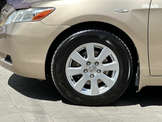 Бежевий Тойота Камрі, об'ємом двигуна 2.4 л та пробігом 325 тис. км за 9890 $, фото 12 на Automoto.ua