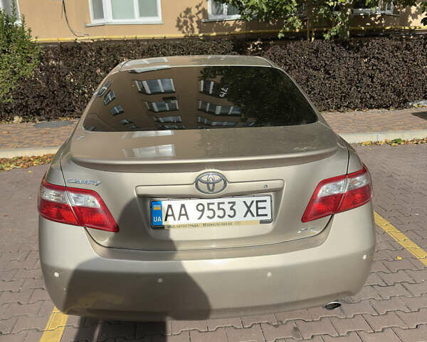 Бежевий Тойота Камрі, об'ємом двигуна 2.4 л та пробігом 232 тис. км за 8199 $, фото 11 на Automoto.ua