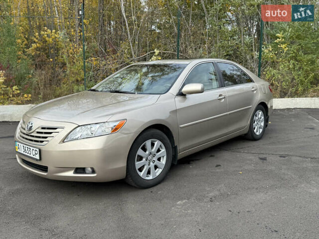 Бежевий Тойота Камрі, об'ємом двигуна 3.5 л та пробігом 183 тис. км за 10700 $, фото 1 на Automoto.ua