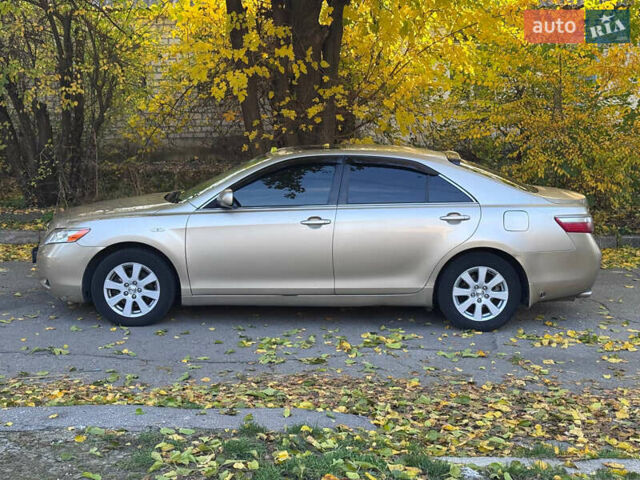 Бежевий Тойота Камрі, об'ємом двигуна 3.46 л та пробігом 289 тис. км за 6200 $, фото 3 на Automoto.ua