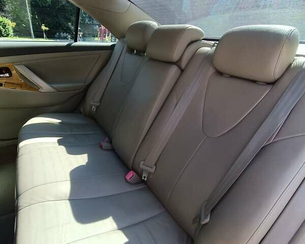 Бежевий Тойота Камрі, об'ємом двигуна 3.46 л та пробігом 153 тис. км за 12700 $, фото 25 на Automoto.ua