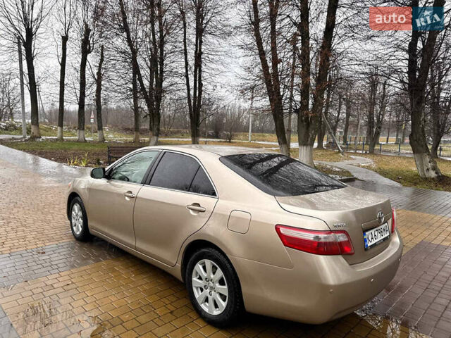 Бежевый Тойота Камри, объемом двигателя 2.36 л и пробегом 287 тыс. км за 7750 $, фото 19 на Automoto.ua