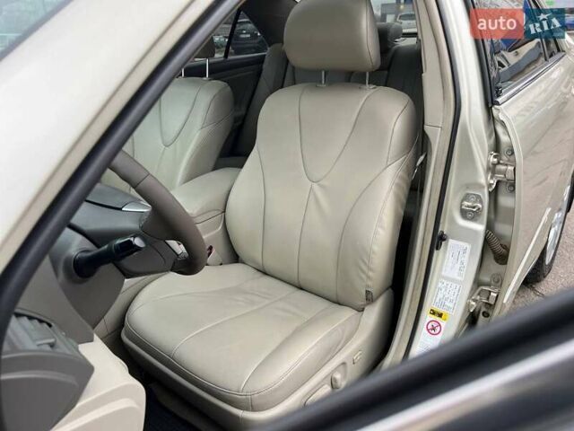 Бежевый Тойота Камри, объемом двигателя 3.5 л и пробегом 175 тыс. км за 7800 $, фото 14 на Automoto.ua