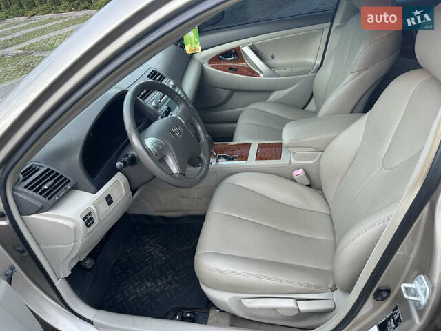 Бежевый Тойота Камри, объемом двигателя 2.4 л и пробегом 117 тыс. км за 7499 $, фото 11 на Automoto.ua