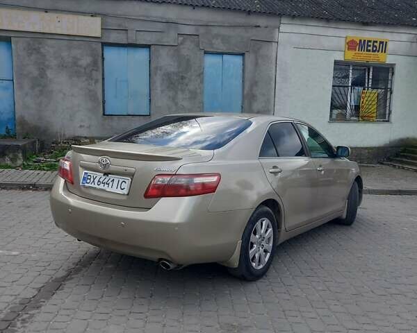 Бежевый Тойота Камри, объемом двигателя 2.36 л и пробегом 333 тыс. км за 7999 $, фото 6 на Automoto.ua