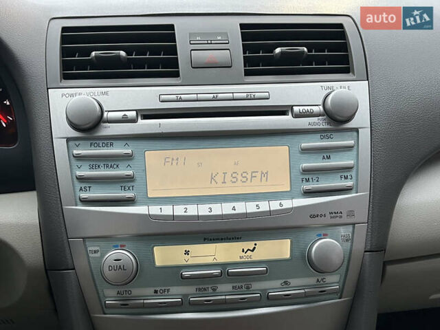 Бежевий Тойота Камрі, об'ємом двигуна 3.5 л та пробігом 170 тис. км за 9900 $, фото 31 на Automoto.ua