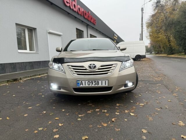 Бежевый Тойота Камри, объемом двигателя 2.4 л и пробегом 320 тыс. км за 6650 $, фото 2 на Automoto.ua