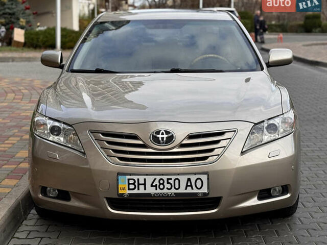 Бежевый Тойота Камри, объемом двигателя 3.5 л и пробегом 156 тыс. км за 9500 $, фото 3 на Automoto.ua