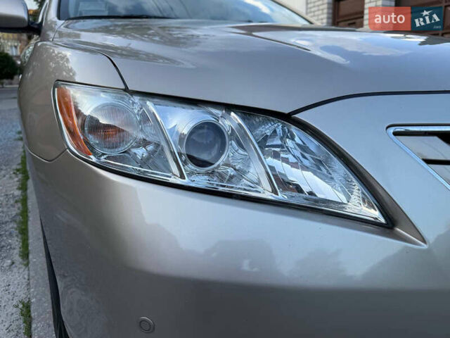Тойота Камри 2008 в Харькове на Automoto.ua Бежевый Тойота Камри, объемом двигателя 2.4 л и пробегом 73 тыс. км за 10000 $, фото 18 на Automoto.ua