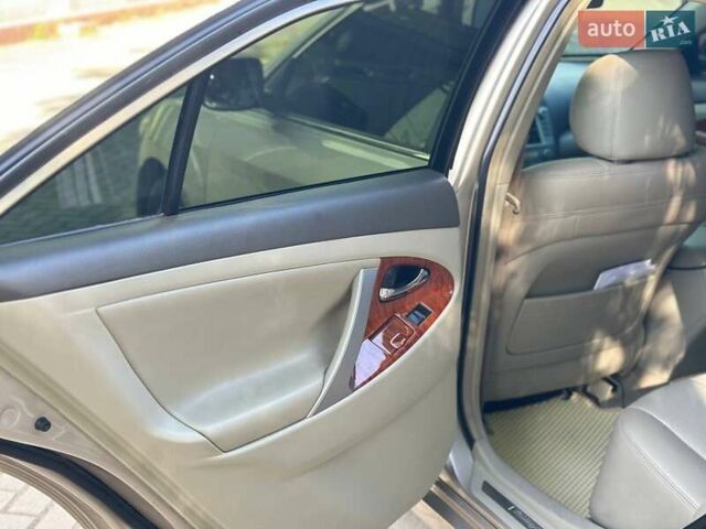 Бежевий Тойота Камрі, об'ємом двигуна 2.36 л та пробігом 149 тис. км за 9000 $, фото 7 на Automoto.ua