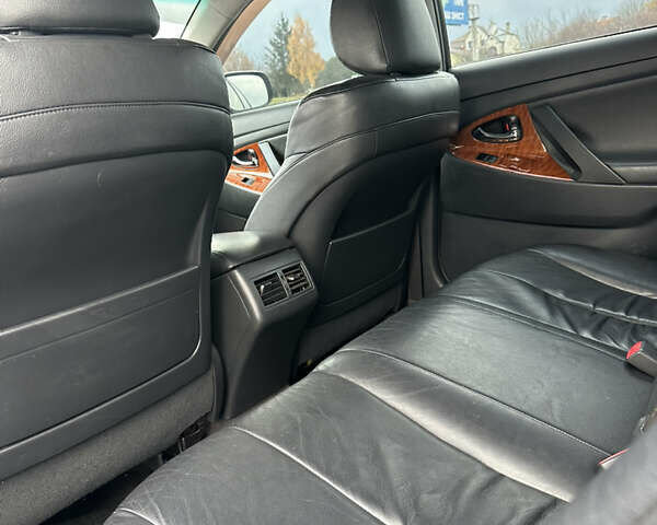 Бежевый Тойота Камри, объемом двигателя 3.5 л и пробегом 339 тыс. км за 9300 $, фото 26 на Automoto.ua