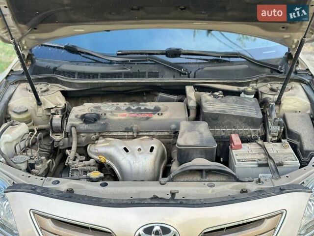 Бежевий Тойота Камрі, об'ємом двигуна 2.36 л та пробігом 149 тис. км за 9000 $, фото 16 на Automoto.ua