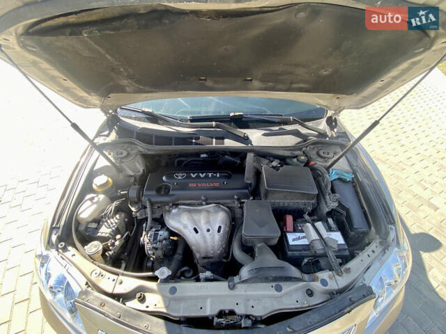 Бежевый Тойота Камри, объемом двигателя 2.36 л и пробегом 320 тыс. км за 6250 $, фото 12 на Automoto.ua